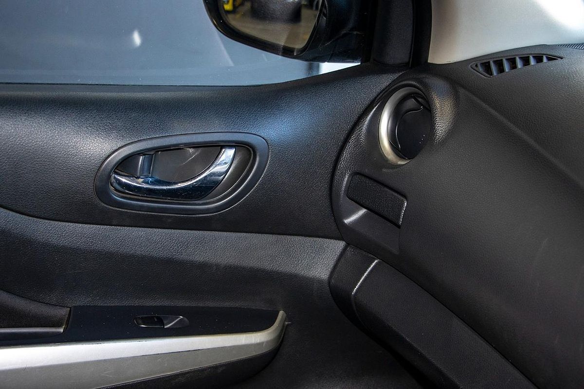 2018 Nissan Navara ST D23 Series 3 4X4