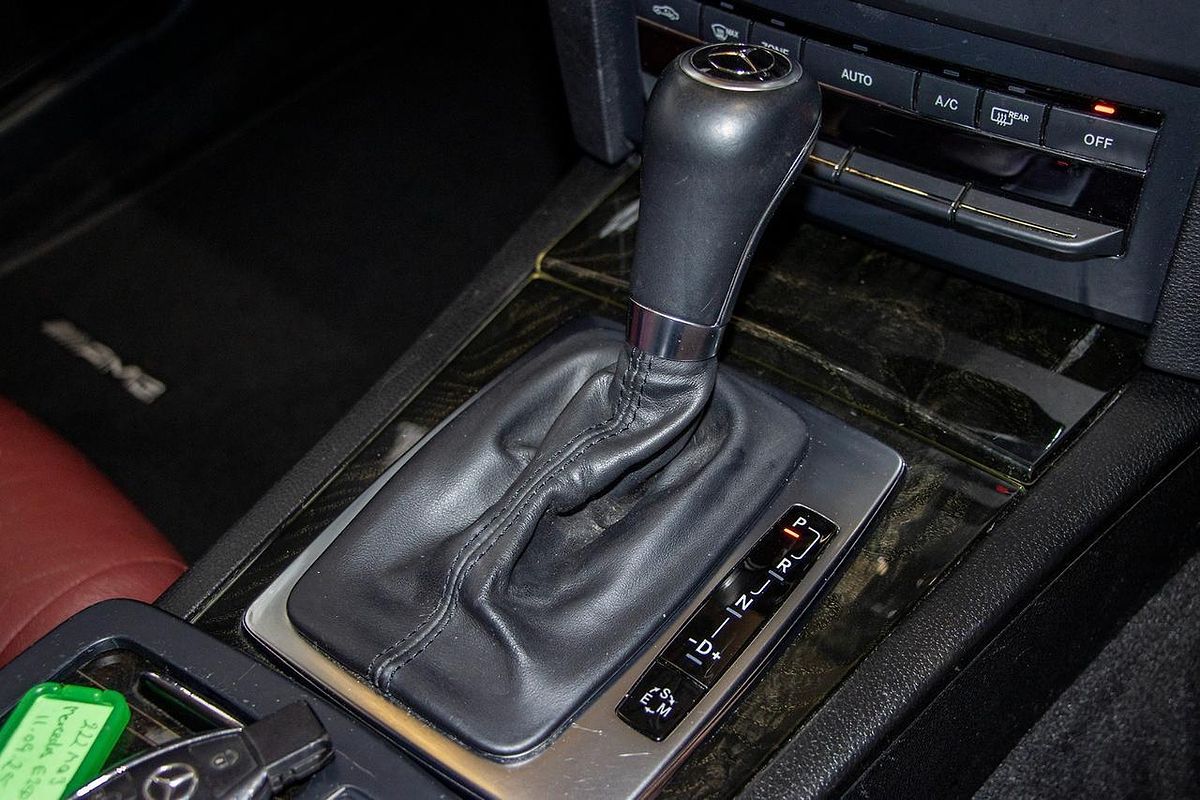 2012 Mercedes-Benz E-Class E250 CDI BlueEFFICIENCY Avantgarde A207