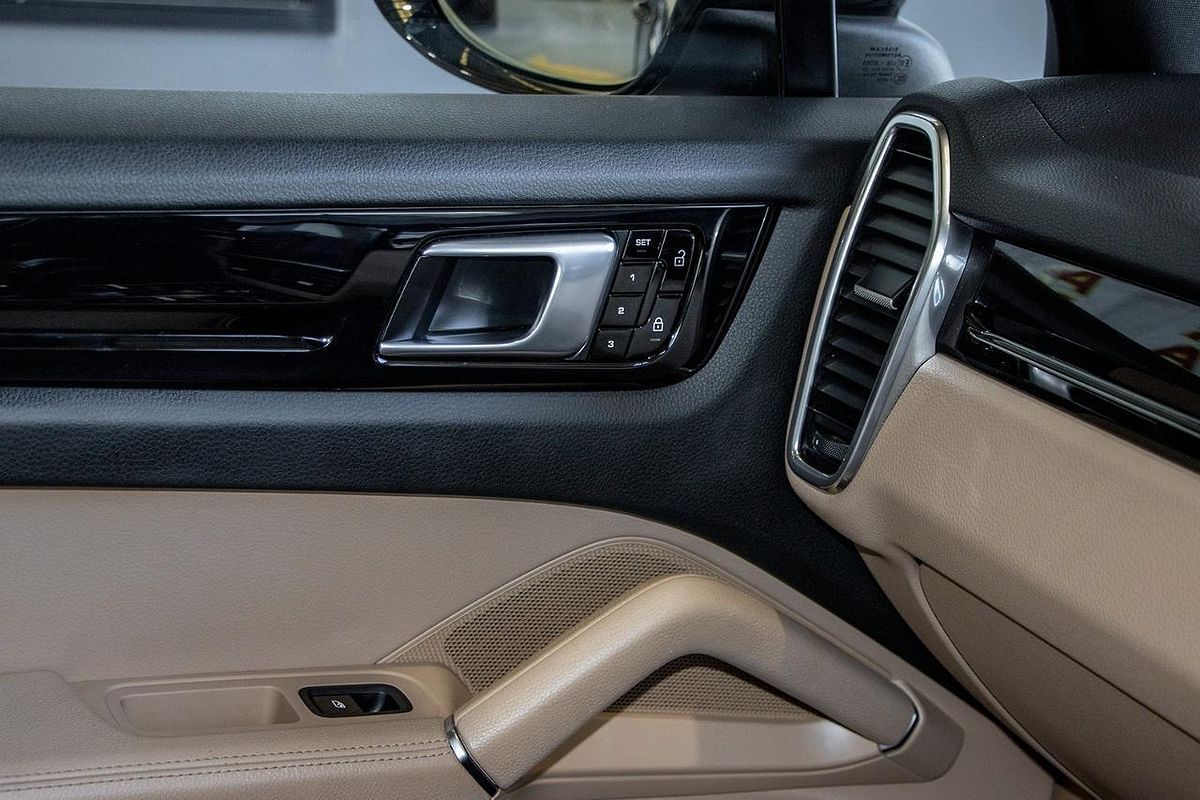 2019 Porsche Cayenne 9YA