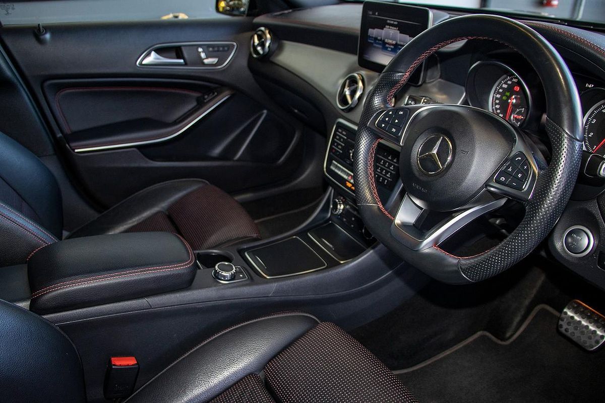 2018 Mercedes-Benz GLA-Class GLA180 X156