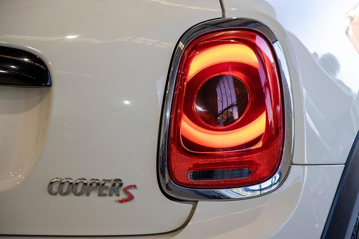 2016 MINI Hatch Cooper S F56