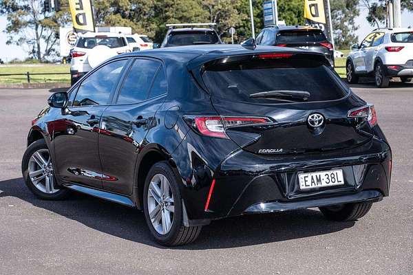 2019 Toyota Corolla Ascent Sport MZEA12R