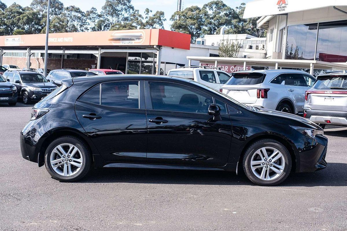 2019 Toyota Corolla Ascent Sport MZEA12R