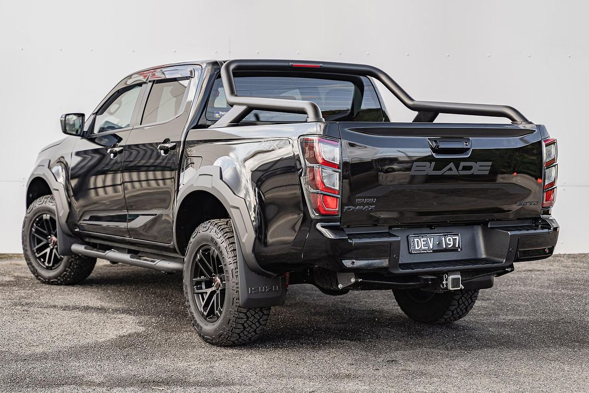 2024 Isuzu D-MAX BLADE 4X4
