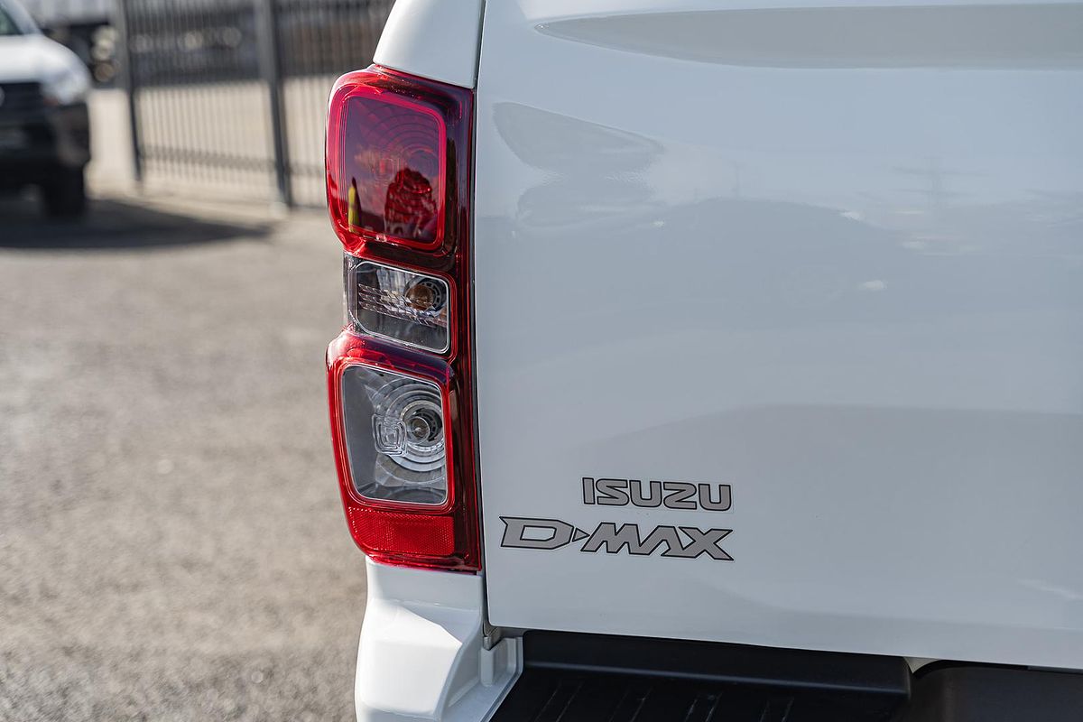 2025 Isuzu D-MAX SX 4X4