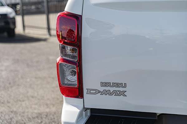 2025 Isuzu D-MAX SX 4X4