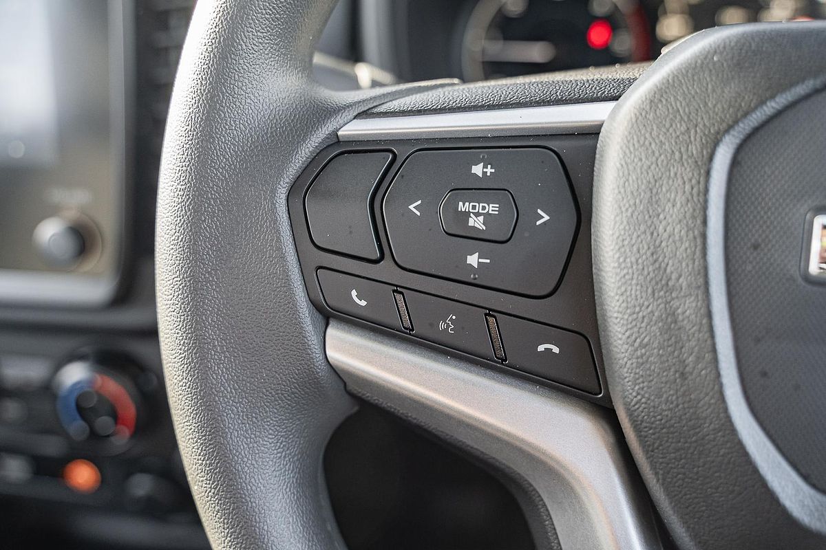 2025 Isuzu D-MAX SX 4X4