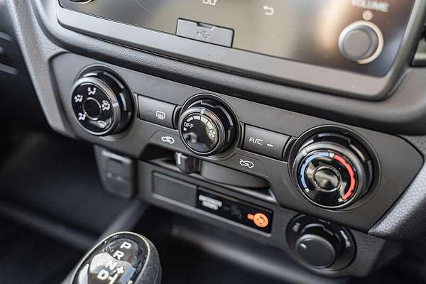 2025 Isuzu D-MAX SX 4X4