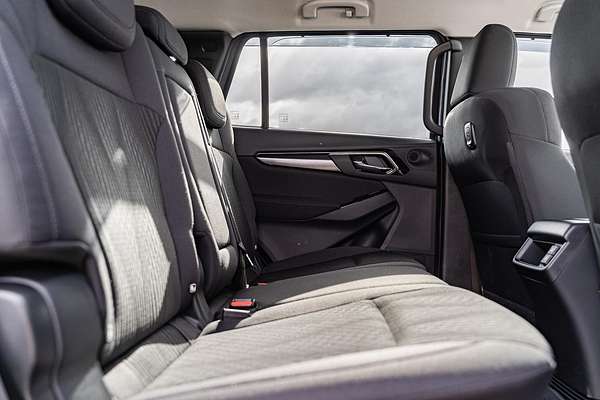 2025 Isuzu MU-X LS-U