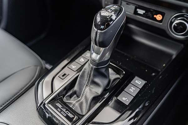2024 Isuzu D-MAX BLADE 4X4