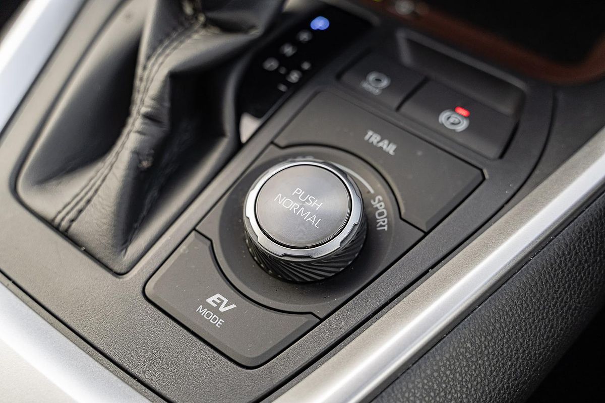 2024 Toyota RAV4 Cruiser AXAH54R