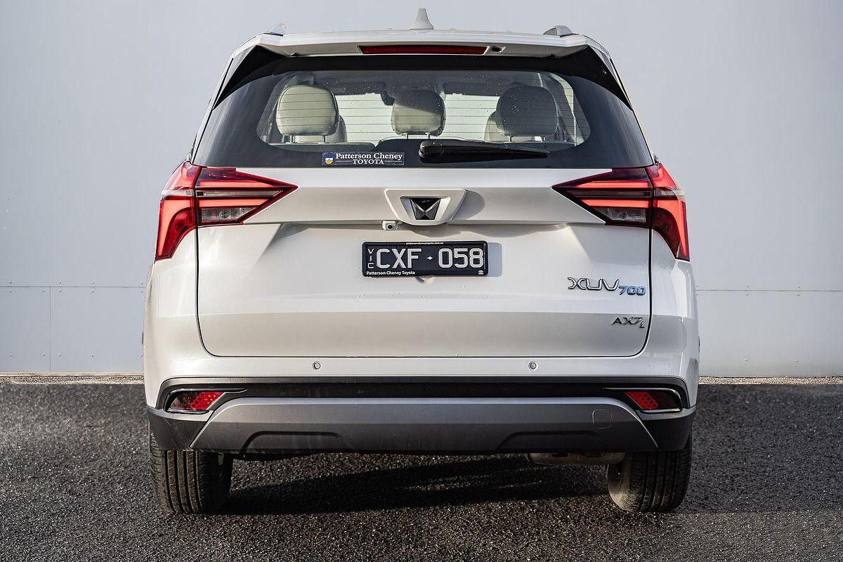 2023 Mahindra XUV700 AX7L