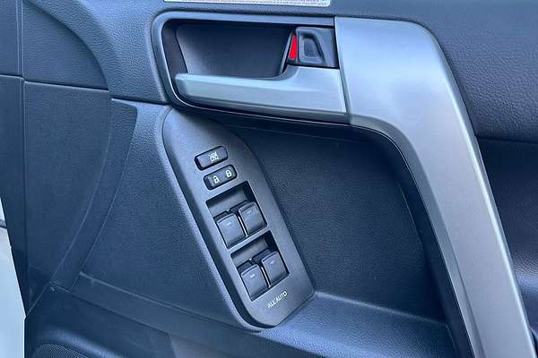 2023 Toyota Landcruiser Prado VX GDJ150R
