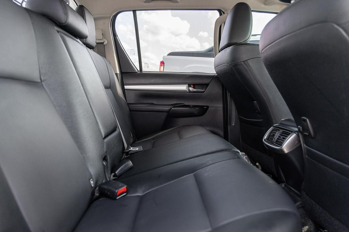 2021 Toyota Hilux SR5 GUN126R 4X4