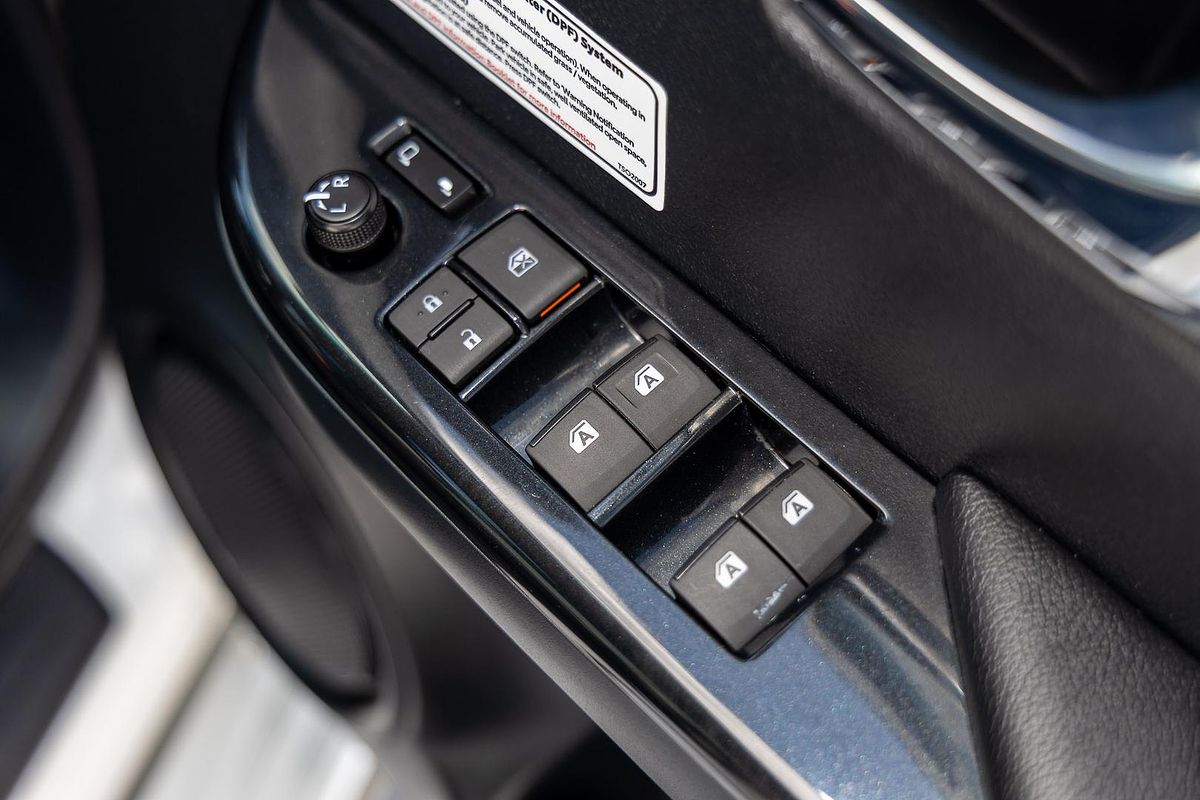 2021 Toyota Hilux SR5 GUN126R 4X4