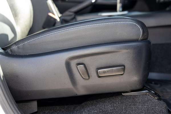 2021 Toyota Hilux SR5 GUN126R 4X4