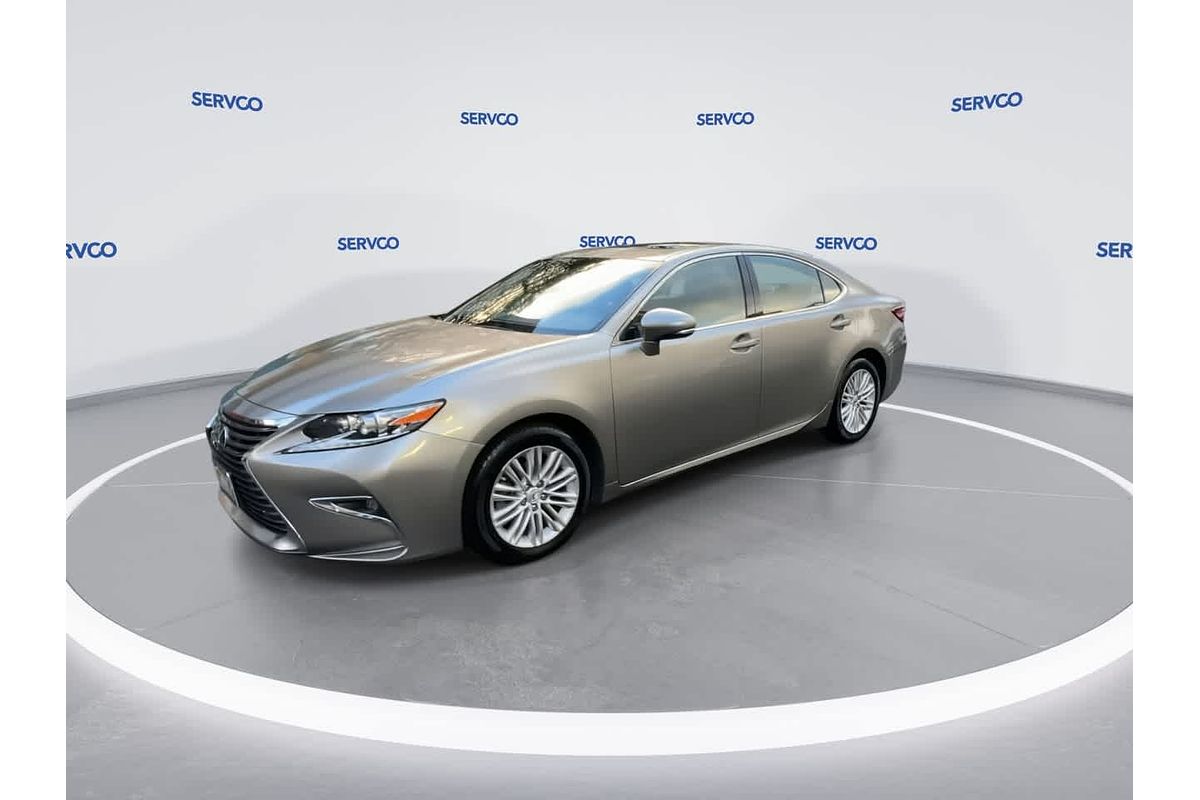 2016 Lexus ES