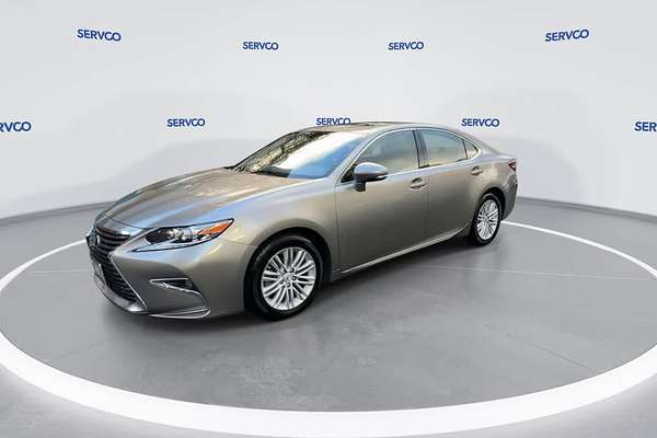 2016 Lexus ES