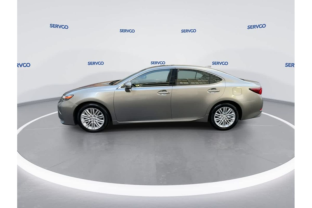 2016 Lexus ES