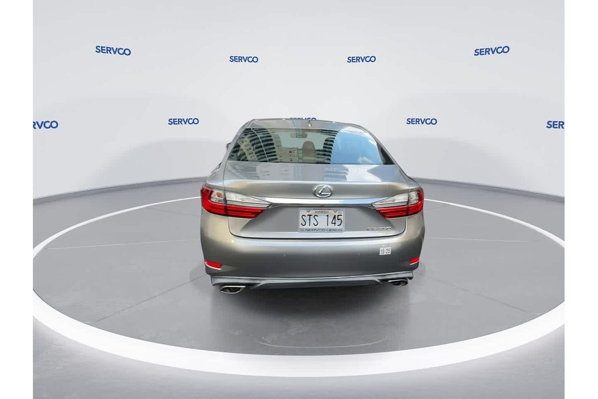 2016 Lexus ES