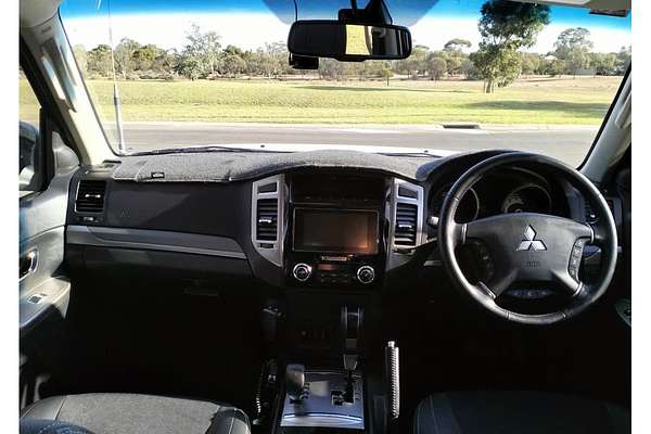 2019 Mitsubishi Pajero GLS NX