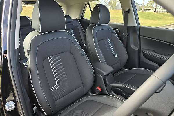 2025 Hyundai Venue Active QX.V5