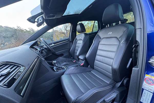 2015 Volkswagen Golf R Wolfsburg Edition 7