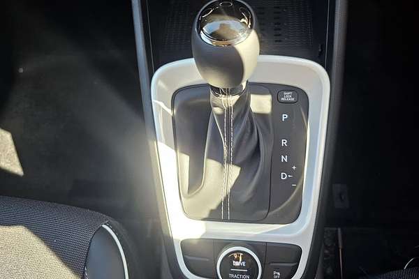 2025 Hyundai Venue Active QX.V5