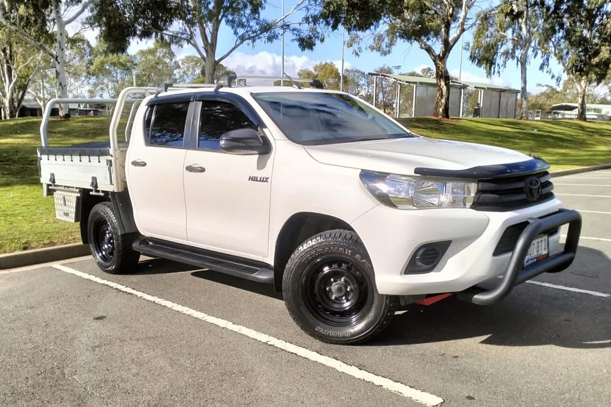 2017 Toyota Hilux SR GUN126R 4X4