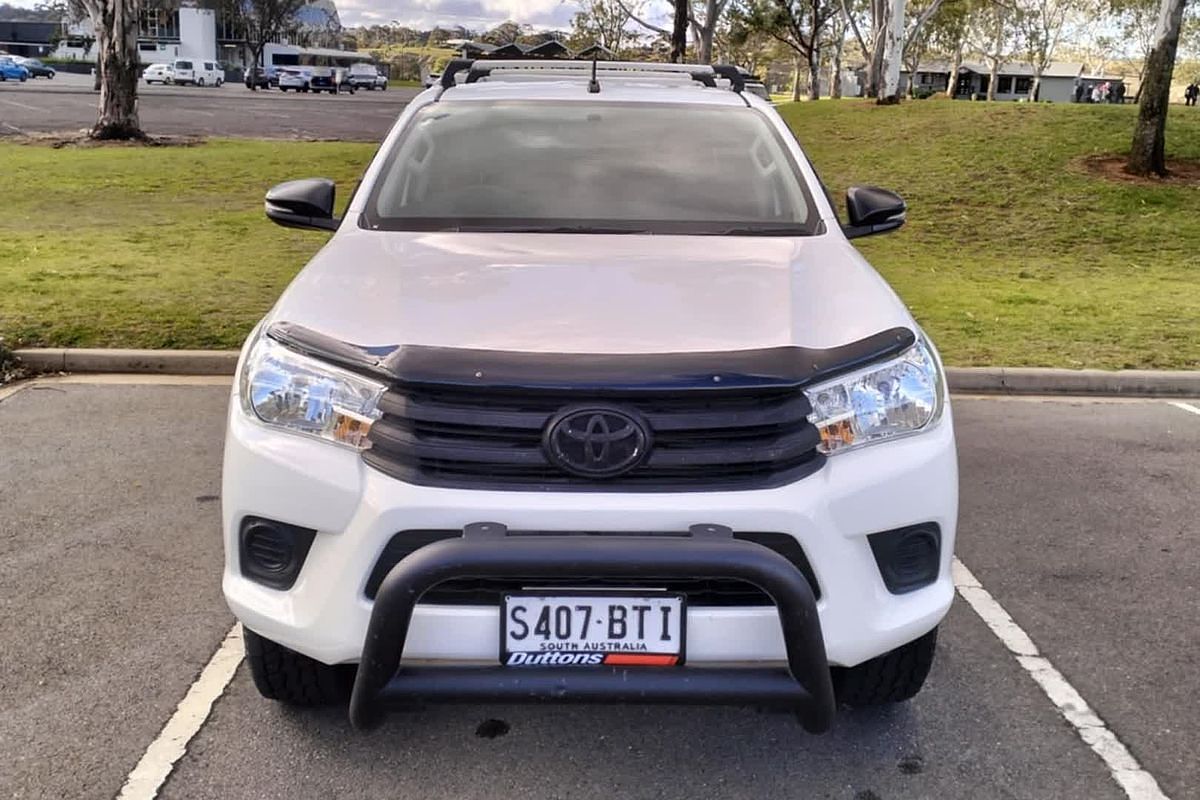 2017 Toyota Hilux SR GUN126R 4X4
