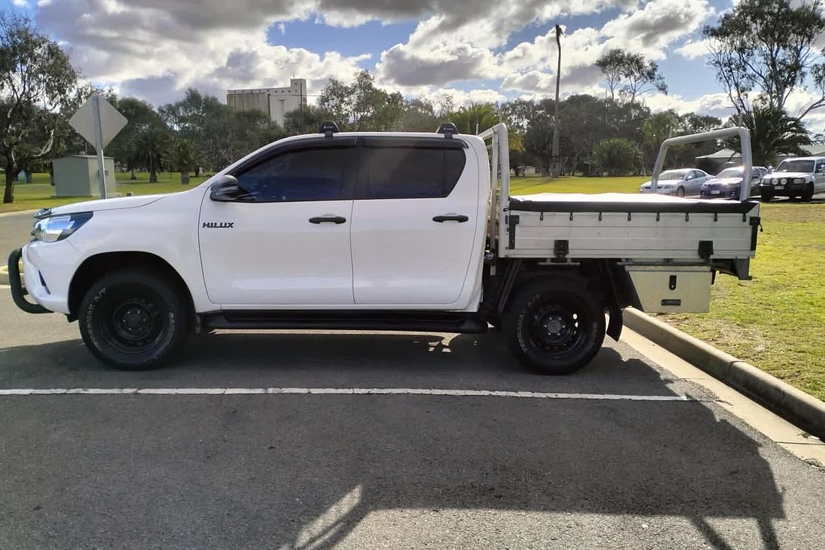 2017 Toyota Hilux SR GUN126R 4X4