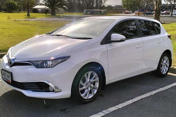 2016 Toyota Corolla Ascent Sport ZRE182R
