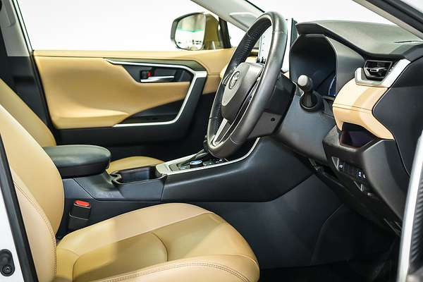 2020 Toyota RAV4 Cruiser AXAH54R