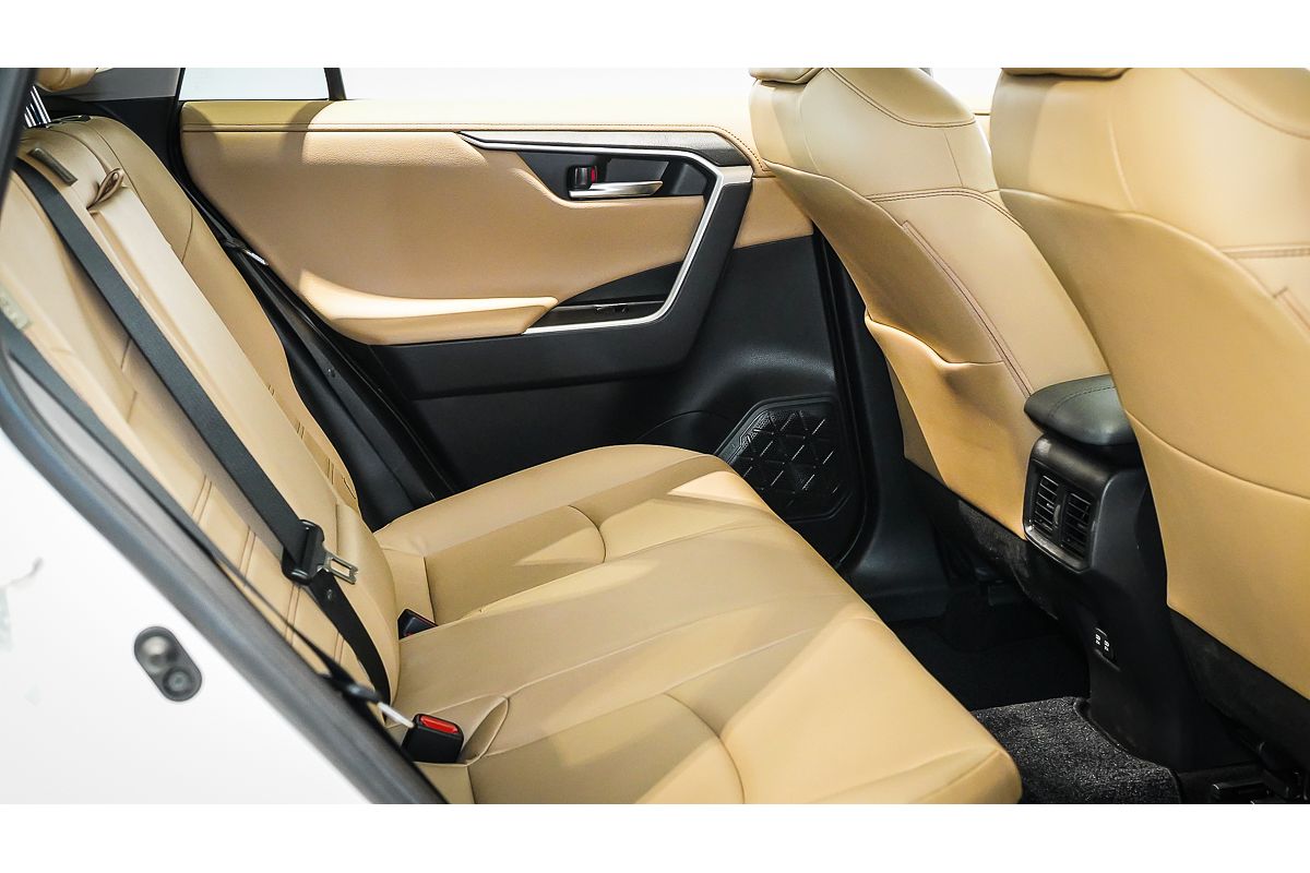 2020 Toyota RAV4 Cruiser AXAH54R