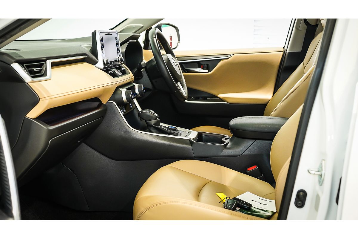 2020 Toyota RAV4 Cruiser AXAH54R