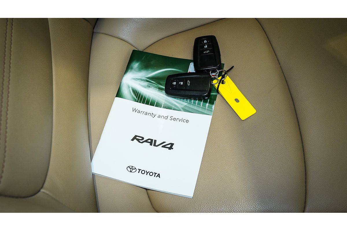 2020 Toyota RAV4 Cruiser AXAH54R