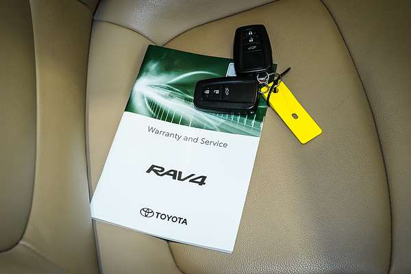 2020 Toyota RAV4 Cruiser AXAH54R