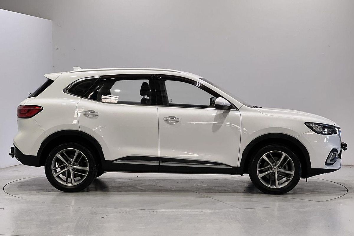 2022 MG HS Excite SAS23