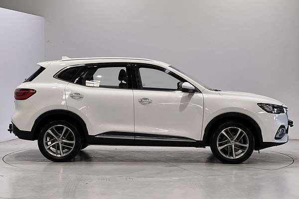 2022 MG HS Excite SAS23