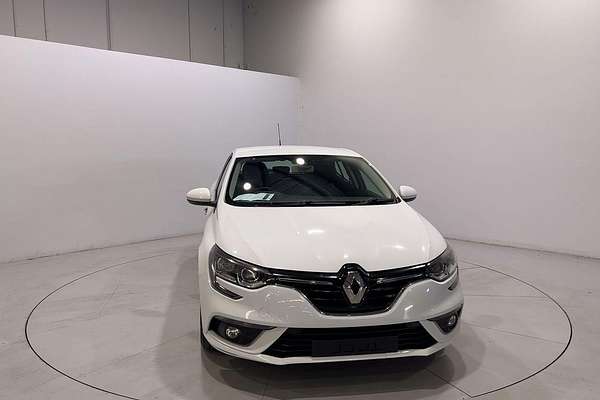 2016 Renault Megane Zen BFB