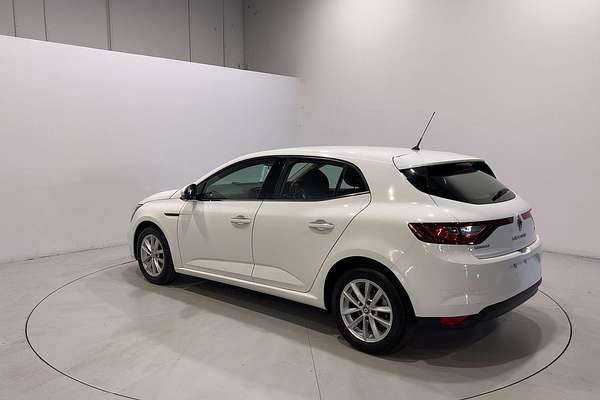 2016 Renault Megane Zen BFB