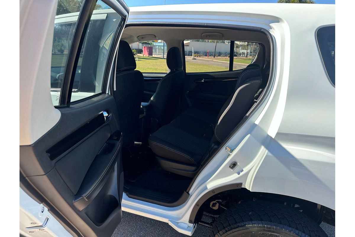 2021 Isuzu MU-X LS-M