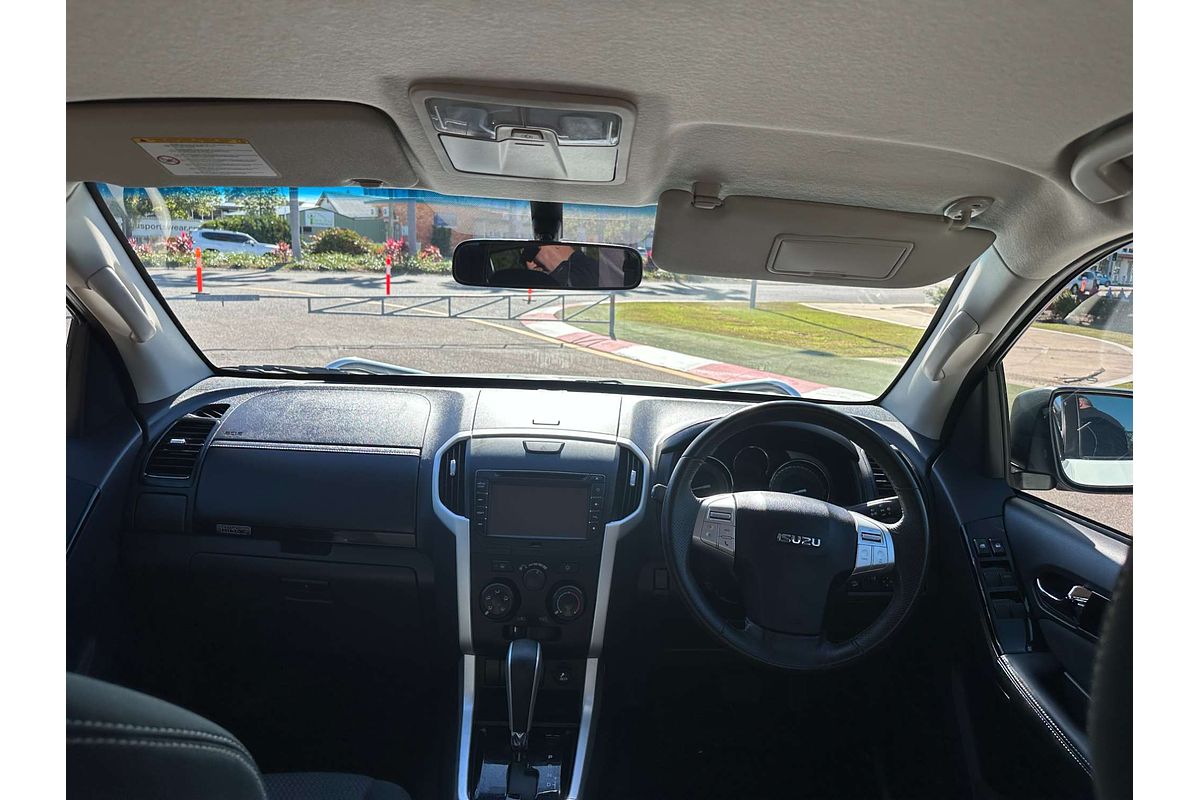 2021 Isuzu MU-X LS-M