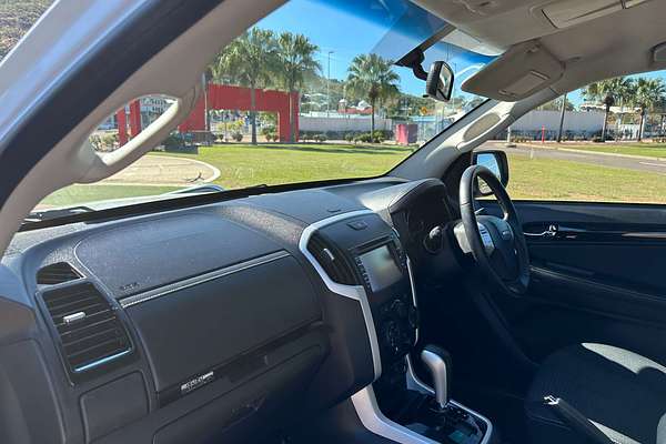 2021 Isuzu MU-X LS-M