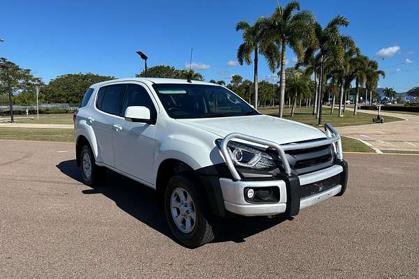 2021 Isuzu MU-X LS-M