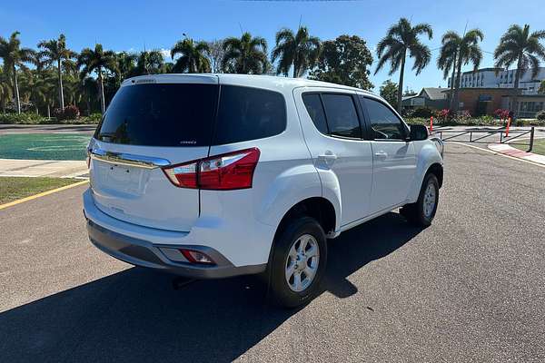 2021 Isuzu MU-X LS-M