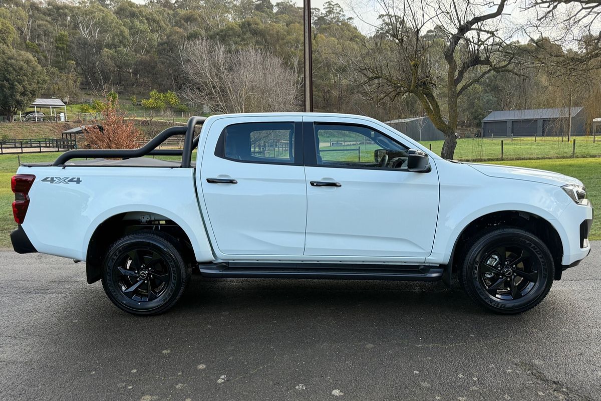 2025 Isuzu D-MAX X-RIDER 4X4