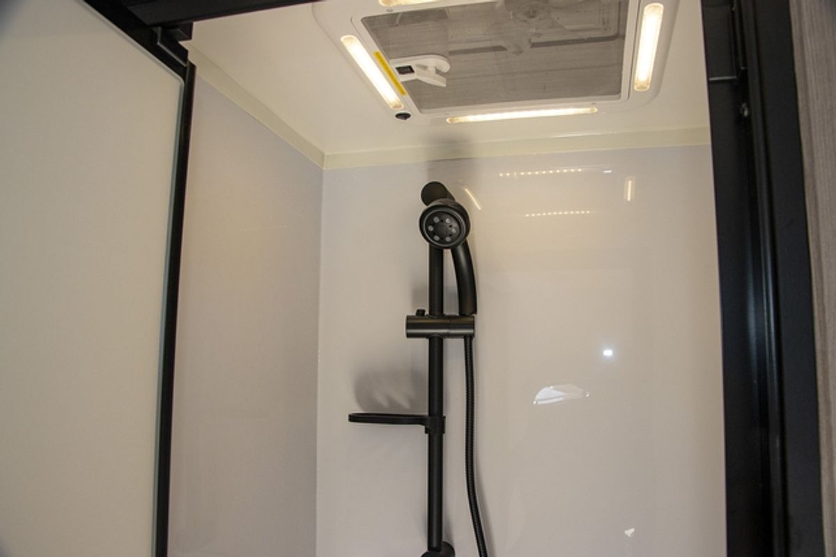 2024 Jayco BASE STATION CARAVAN 24.75-6.4T.BS-MY24