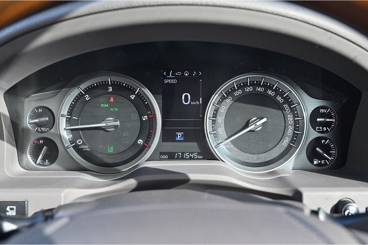 2016 Toyota Landcruiser Sahara VDJ200R
