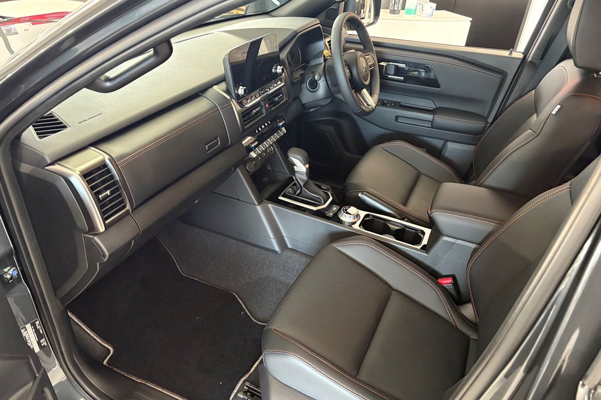 2025 Mitsubishi Triton GSR MV 4X4